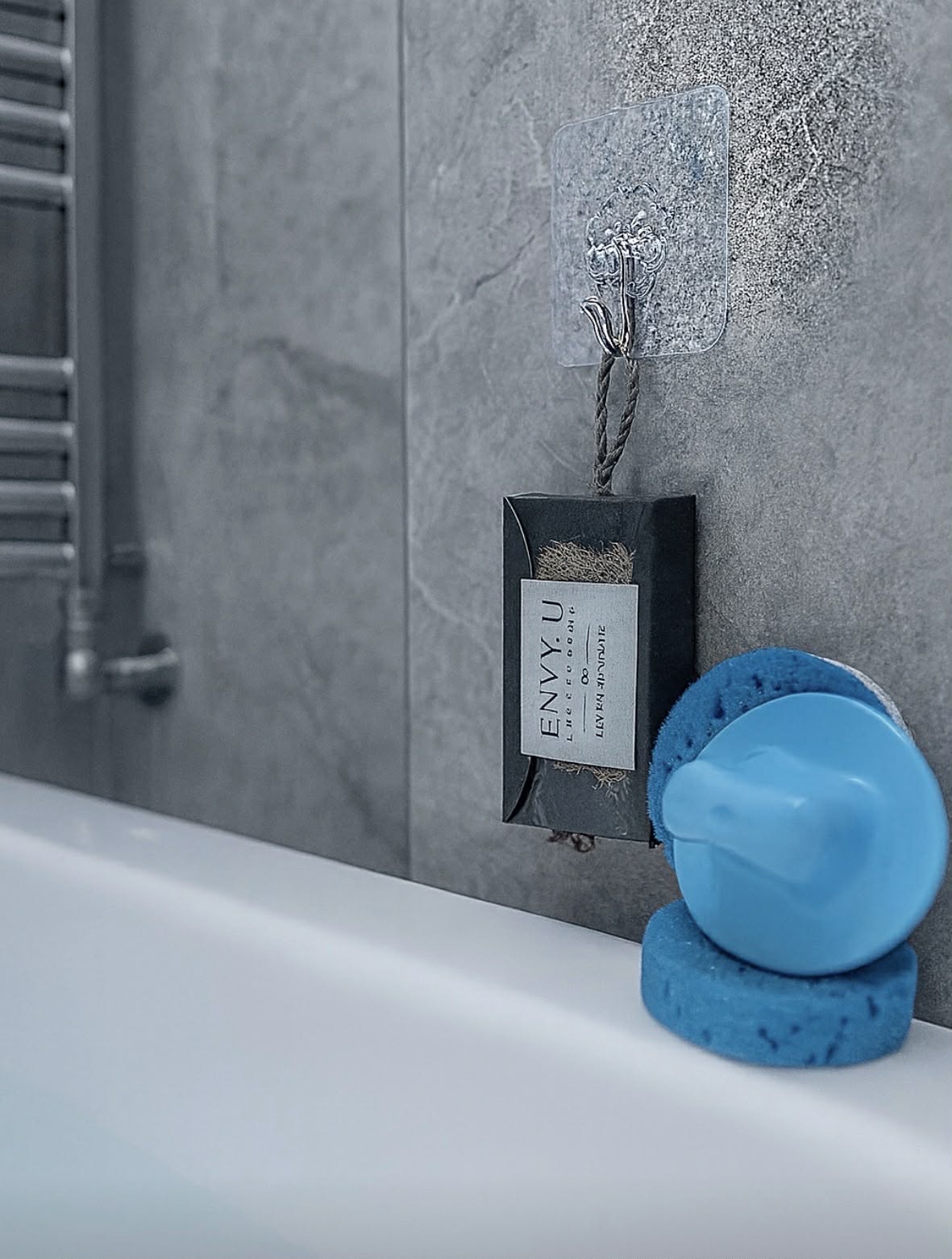 Tier 2 - Sponge applicator, cleanser hanger